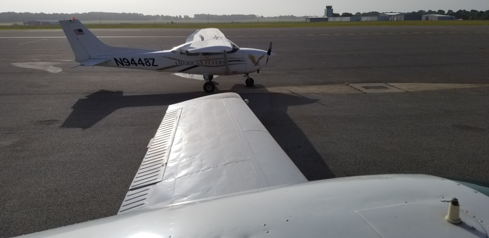 Ran-into-the-crew-from-this-flight-school-plane-the