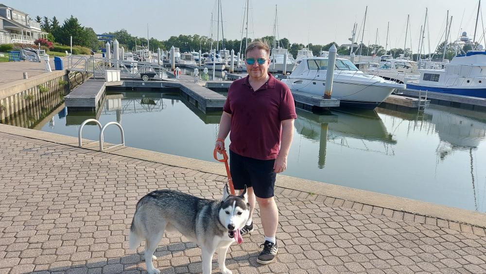Zack-and-Jasper-on-the-walk-through-the-marina-to
