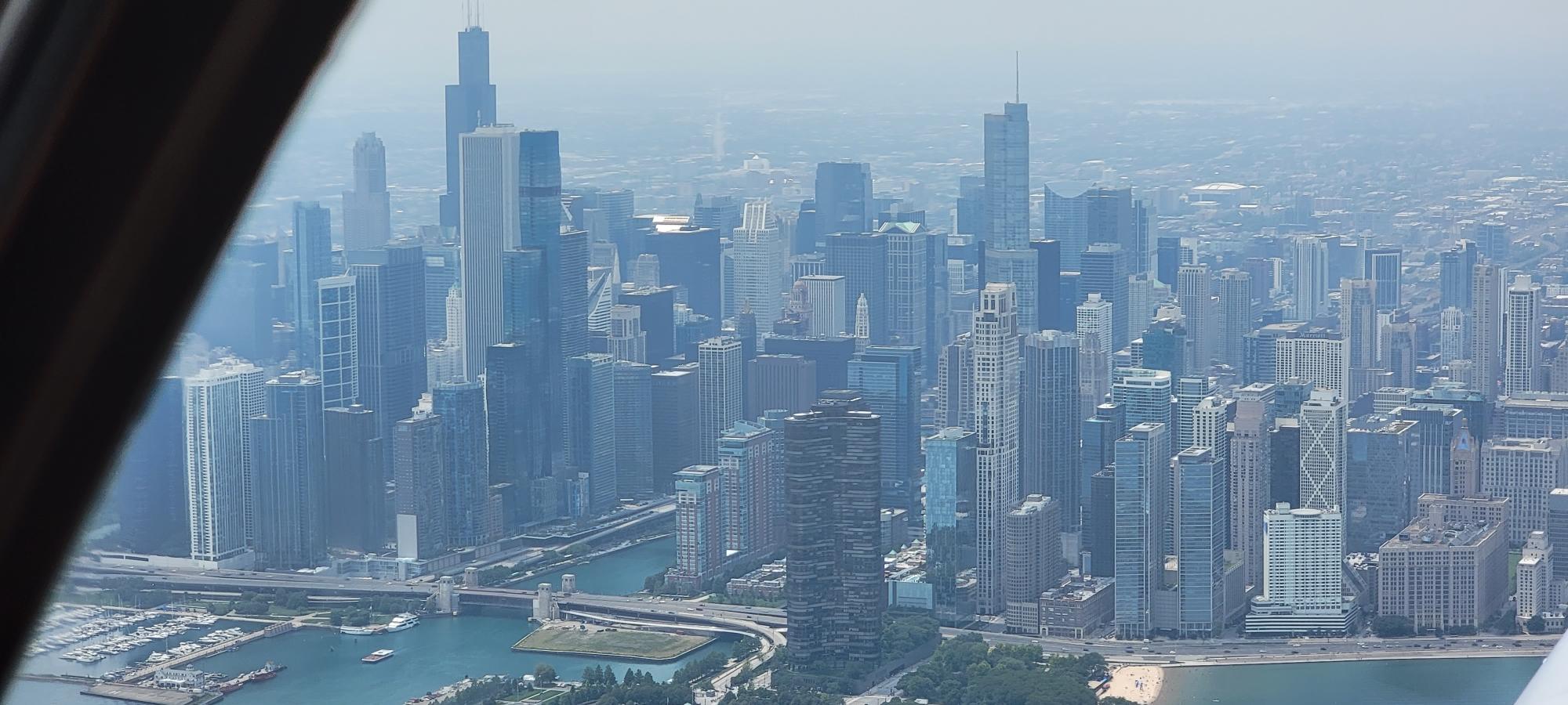 The-Chicago-skyline-over-the-lake-front-2-
