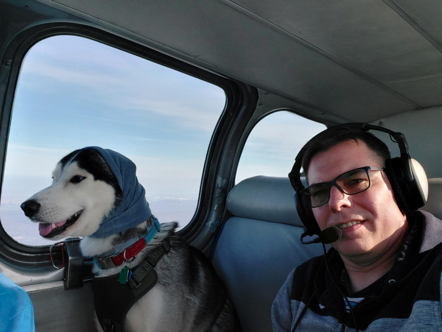Shawn-and-Jasper-in-the-backseat-of-the-Big-Boy