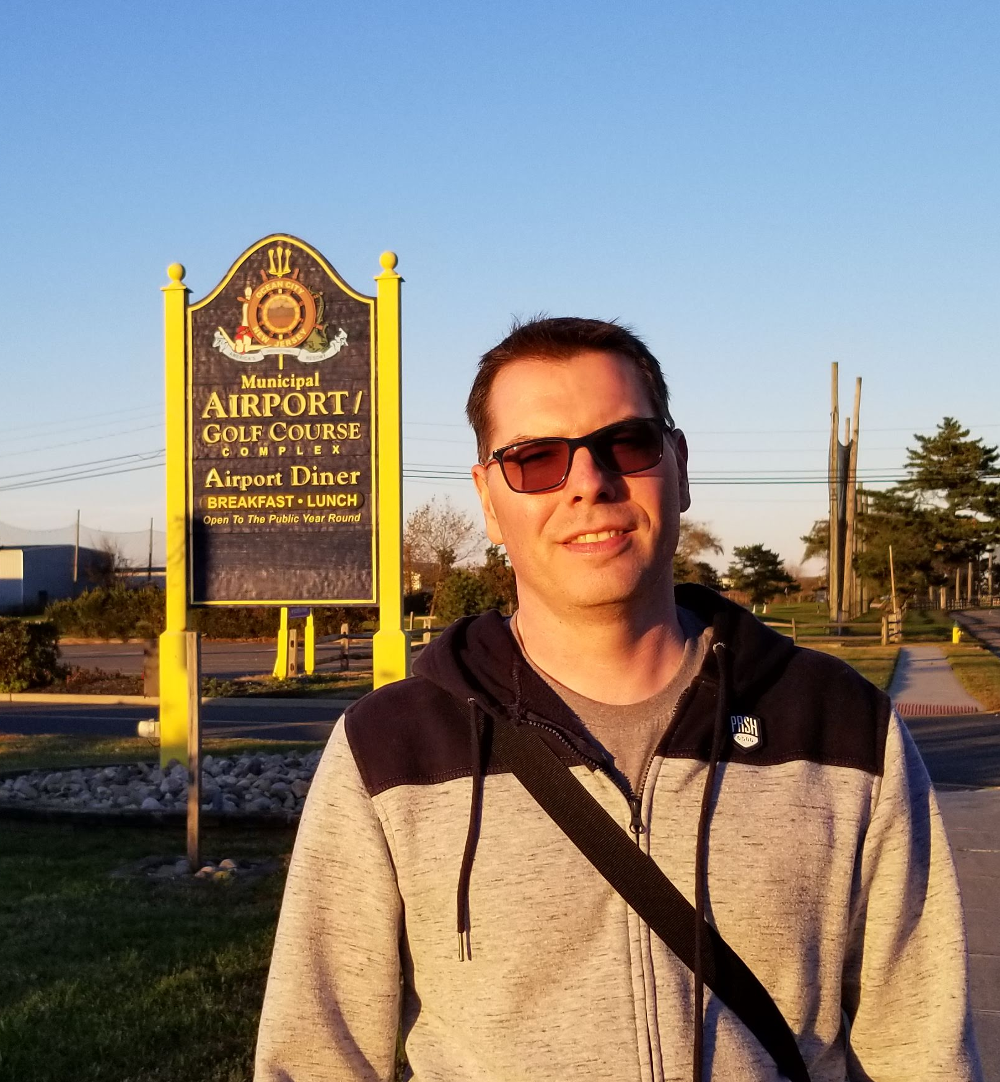 Shawn-at-the-entrance-to-the-Ocean-City-Airport-26N