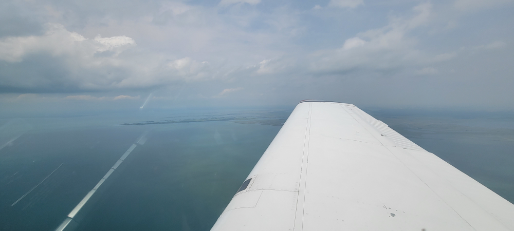 Over-Lake-Erie-viewing-Canada-in-the-descent-to-Detroit