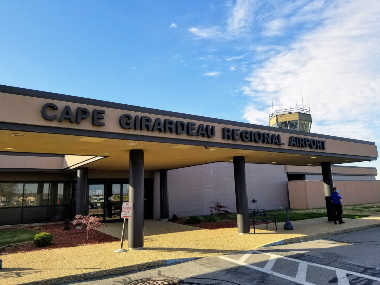 Control-tower-and-terminal-at-Cape-Girardeua-Airport-Missouri