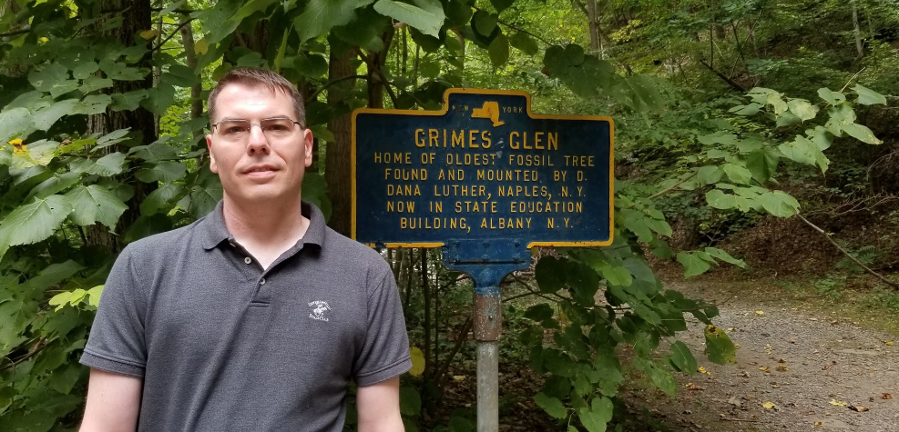 Shawn-and-Zack-go-hiking-in-Grimes-Glen