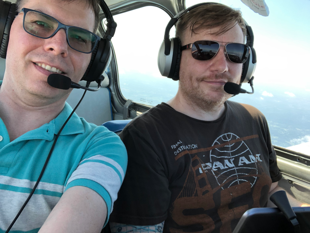 Selfie-on-the-flight-deck-on-the-way-to-Lock