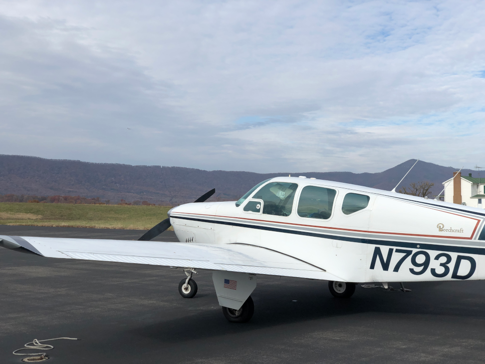 -Big-Boy-on-the-ramp-at-KLUA-Luray-VA