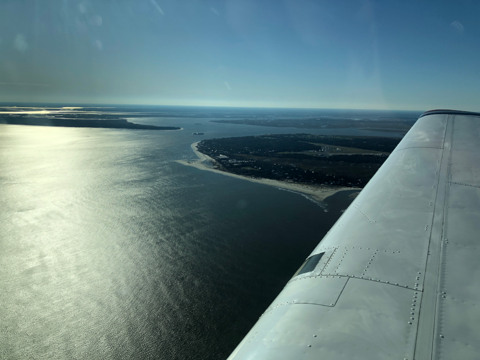 Approach-to-downwind-arrival-for-runway-22-St-Simon-Island