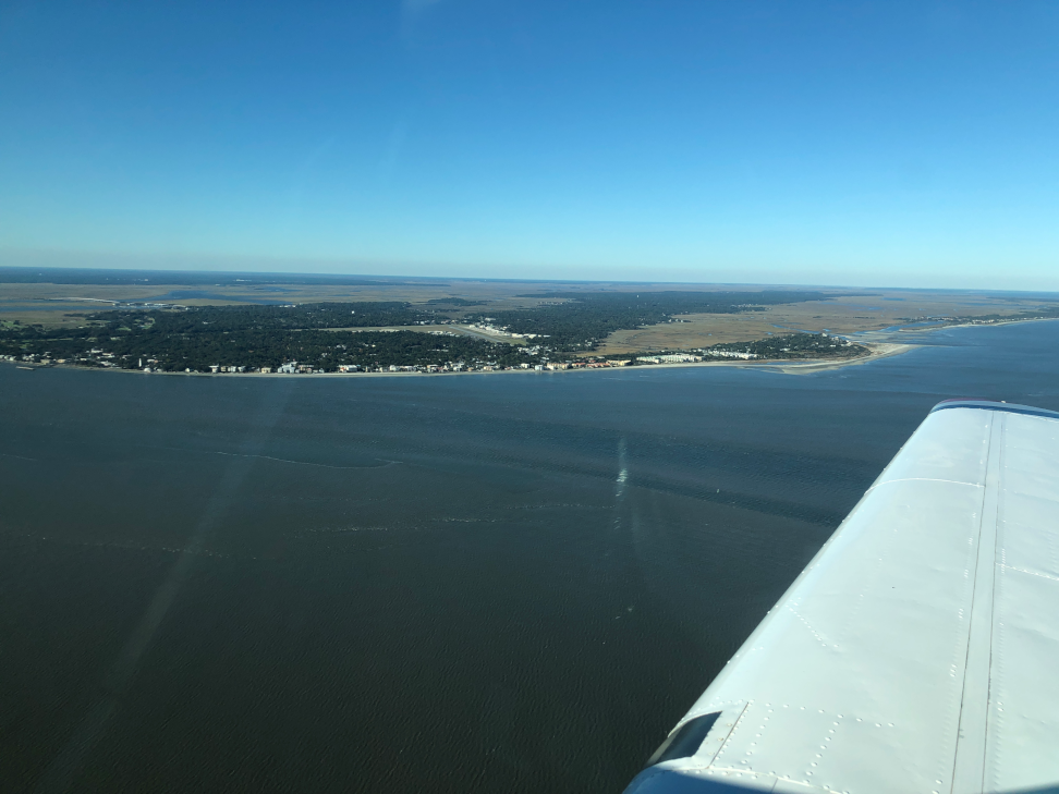 Approach-to-downwind-arrival-for-runway-22-St-Simon-Island