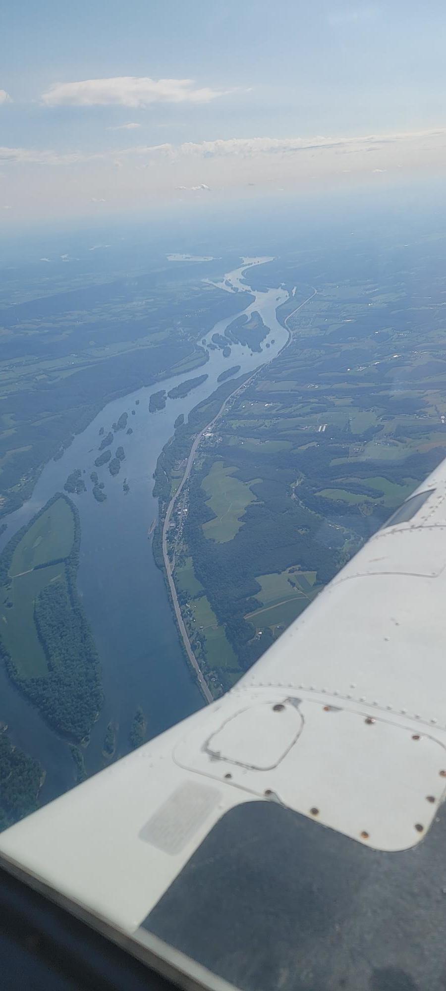 Susquehanna-River-bending-to-the-distance