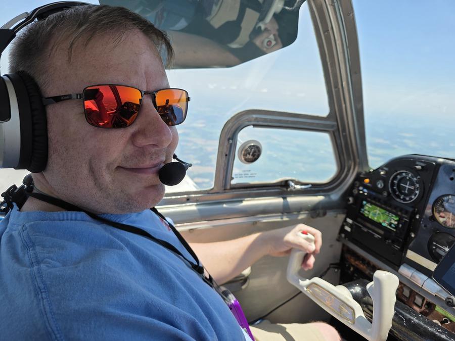 -Captain-Zack-piloting-the-craft