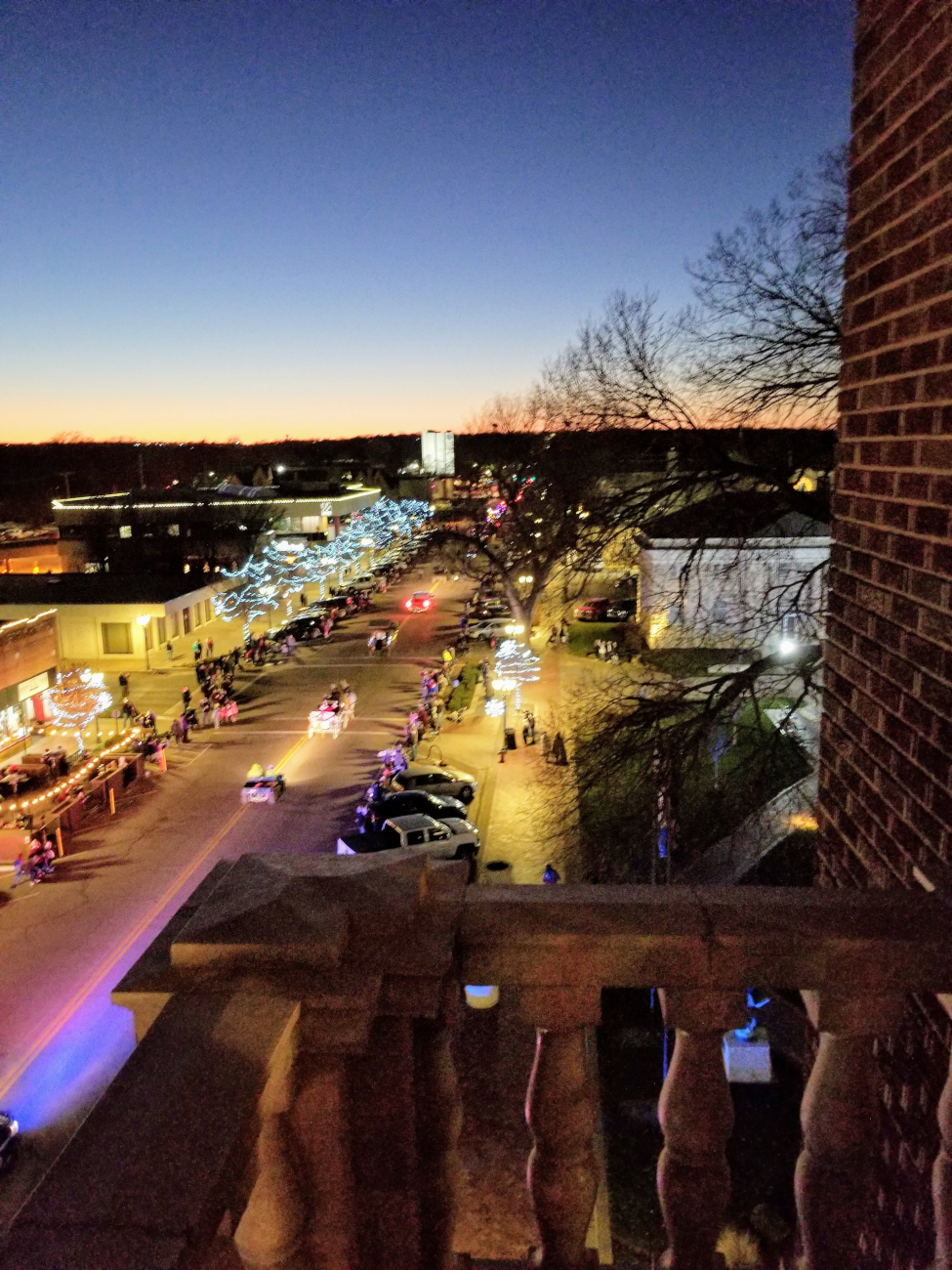 Christmas-Parade-in-Manhattan-Kansas