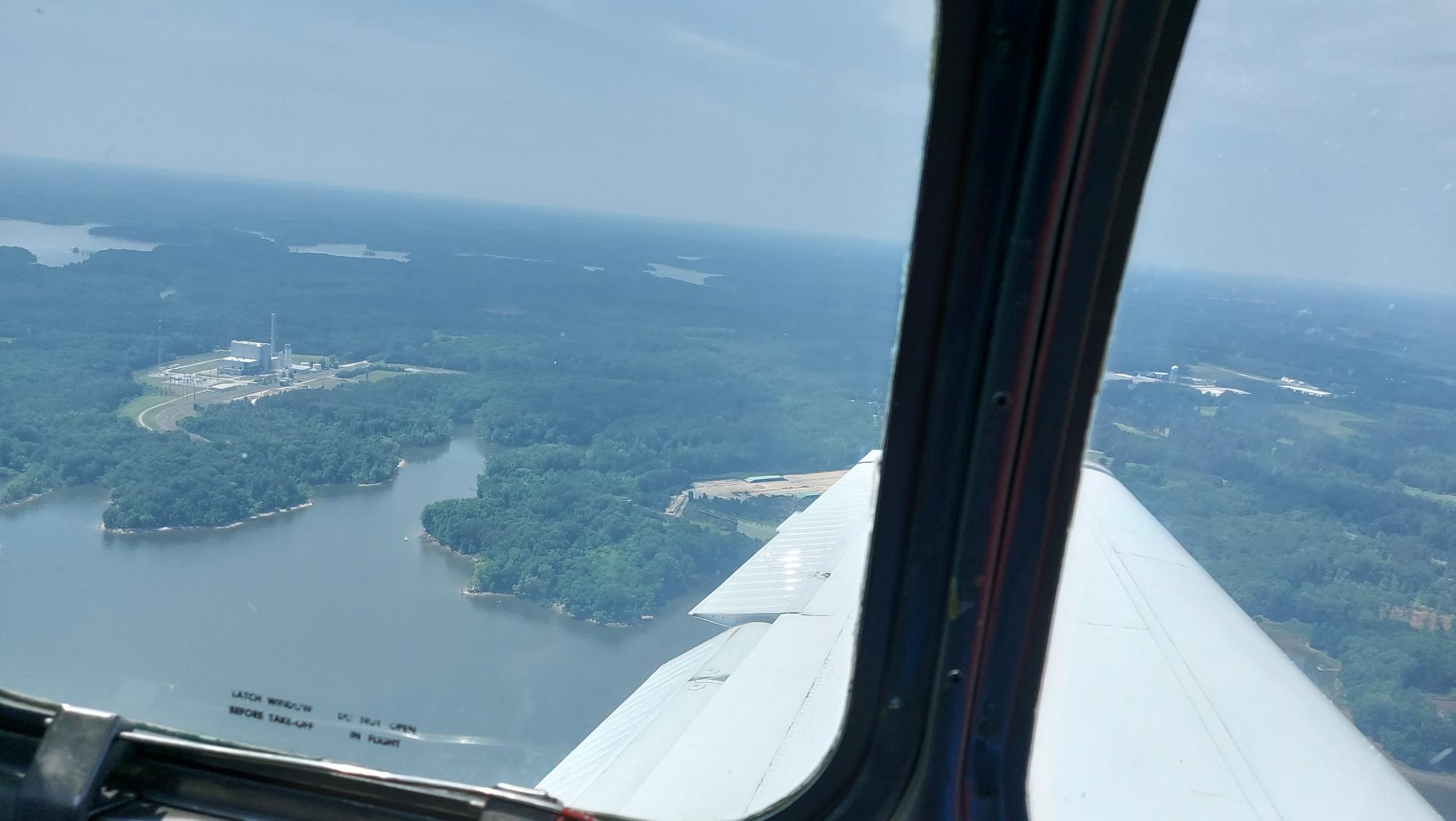 Lake-on-approach-to-Lake-County-Regional-Airport